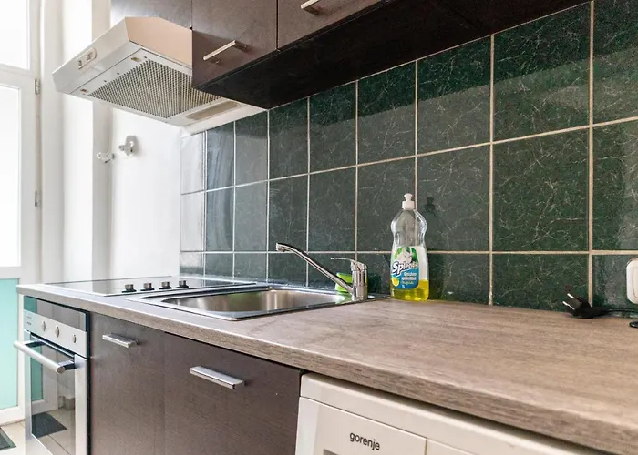 Budget & Friendly 1br Well Connected Daire